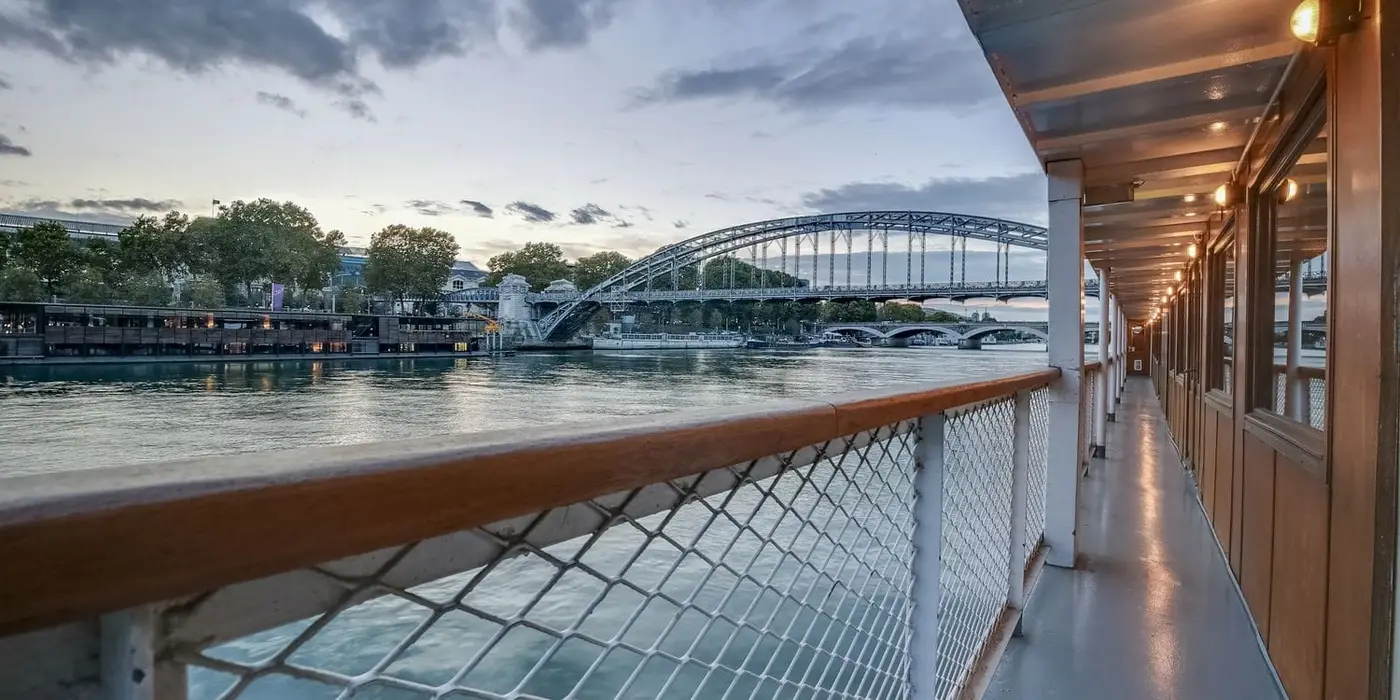 La Péniche de Belva, péniche navigante sur la Seine, Paris, jusqu'à 220 personnes — photo 5