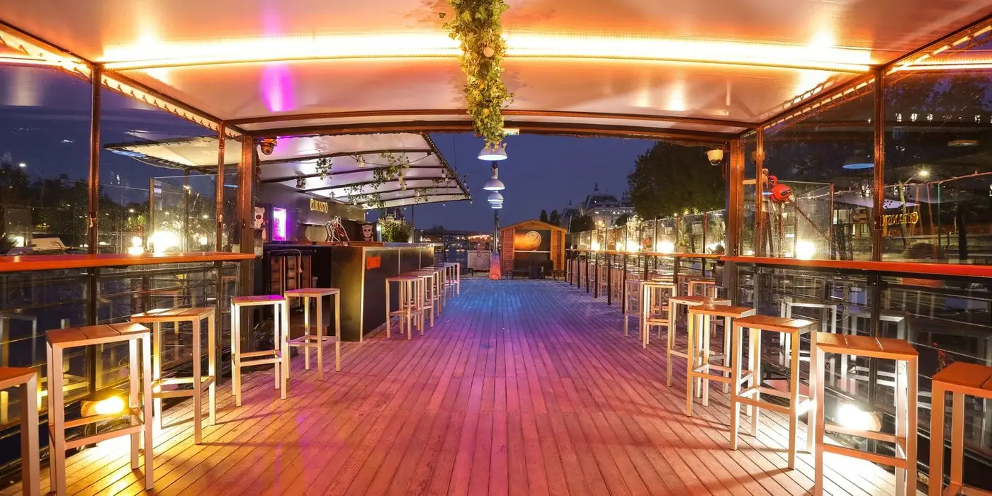 La Péniche de Coline, péniche à quai, Paris 7e, jusqu'à 300 personnes — photo 4