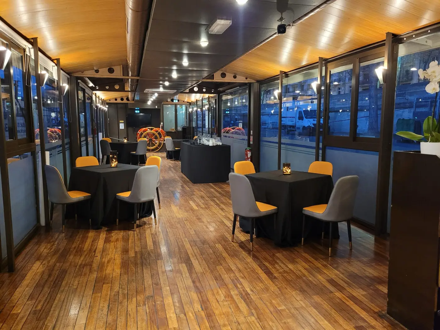 La Péniche de Darius, péniche à quai, Paris 16e, jusqu'à 100 personnes — photo 5
