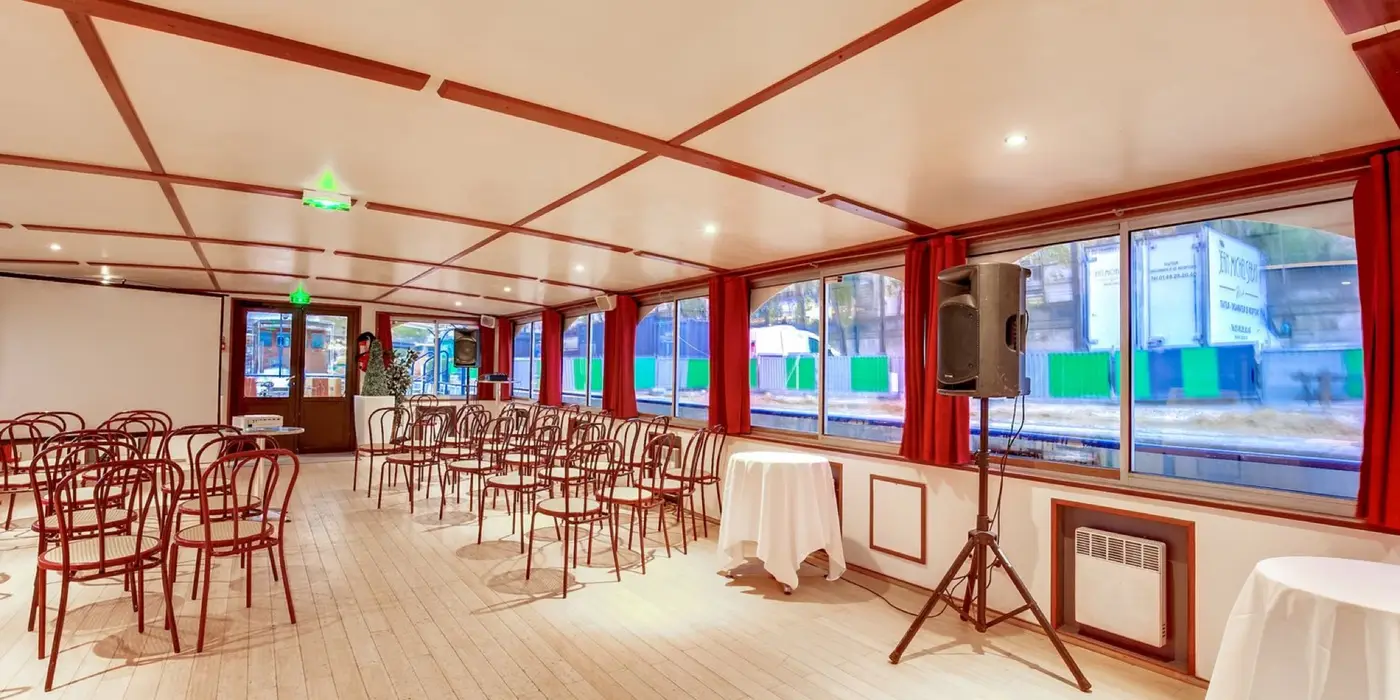 La Péniche de Guillemette, Paris 7e