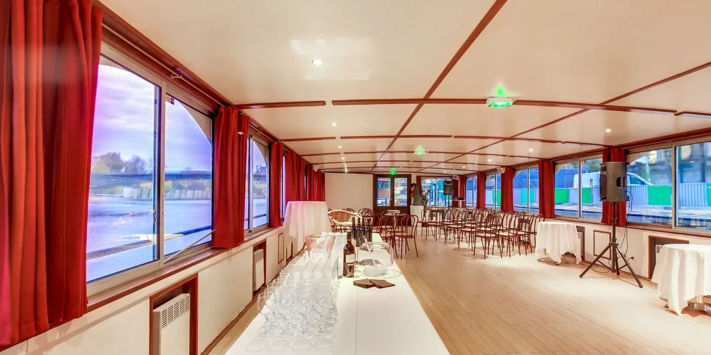 La Péniche de Guillemette, péniche navigante sur la Seine, Paris 7e, jusqu'à 150 personnes — photo 5