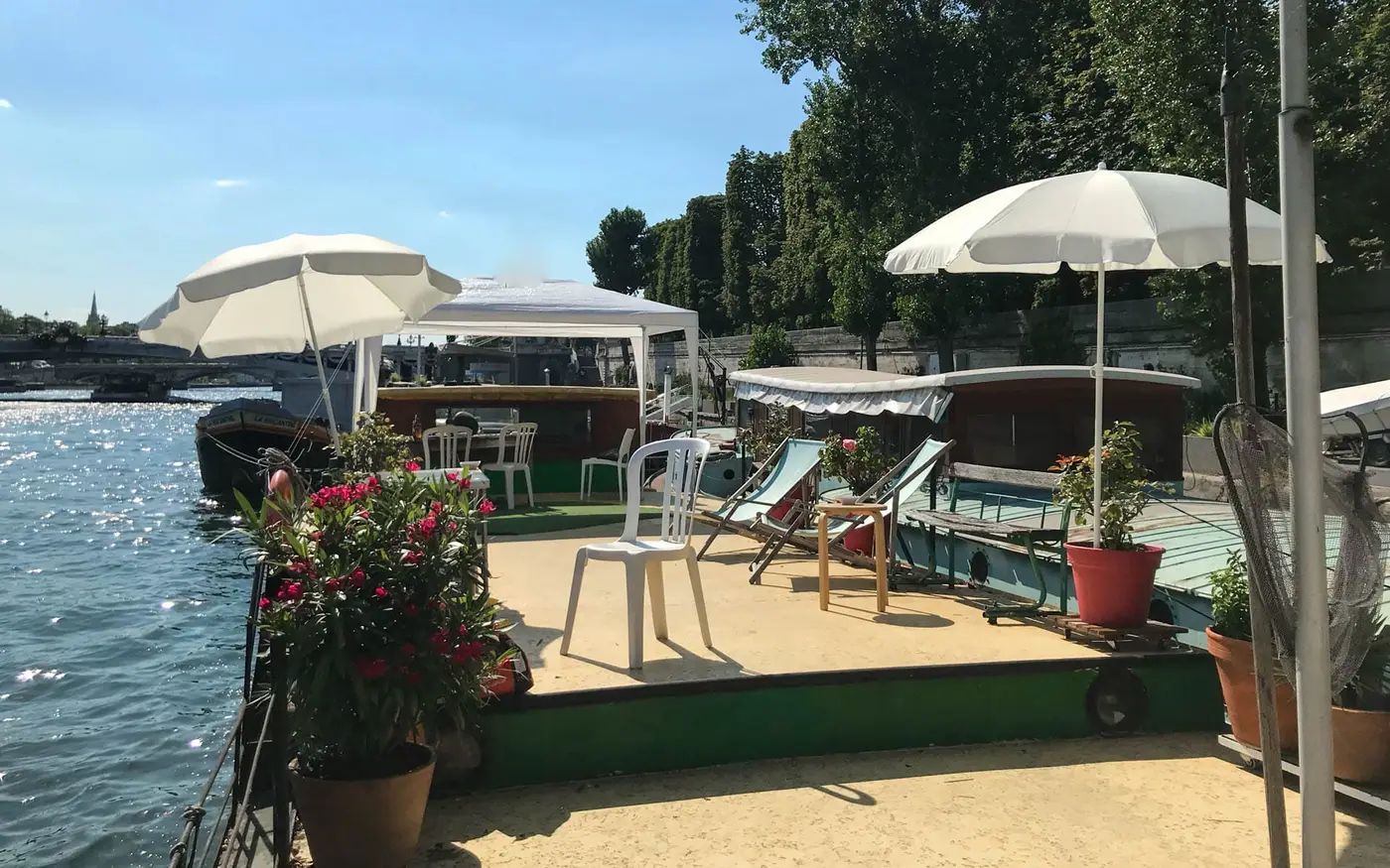 La Péniche de Guy, Paris 8e