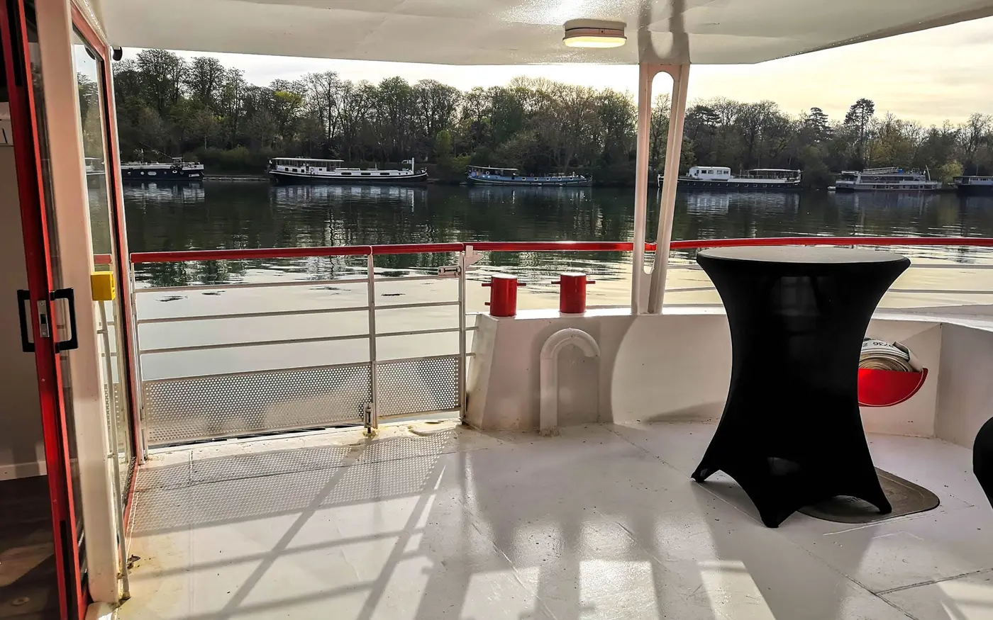 La Péniche de Lea, péniche navigante sur la Seine, Paris, jusqu'à 60 personnes — photo 5